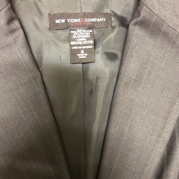 Dark blue pinstripe NY&Co pant suit - Picture 2 of 5
